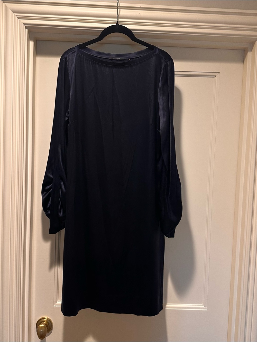 Elie Tahari Navy Silk Long-Sleeve Shift Dress